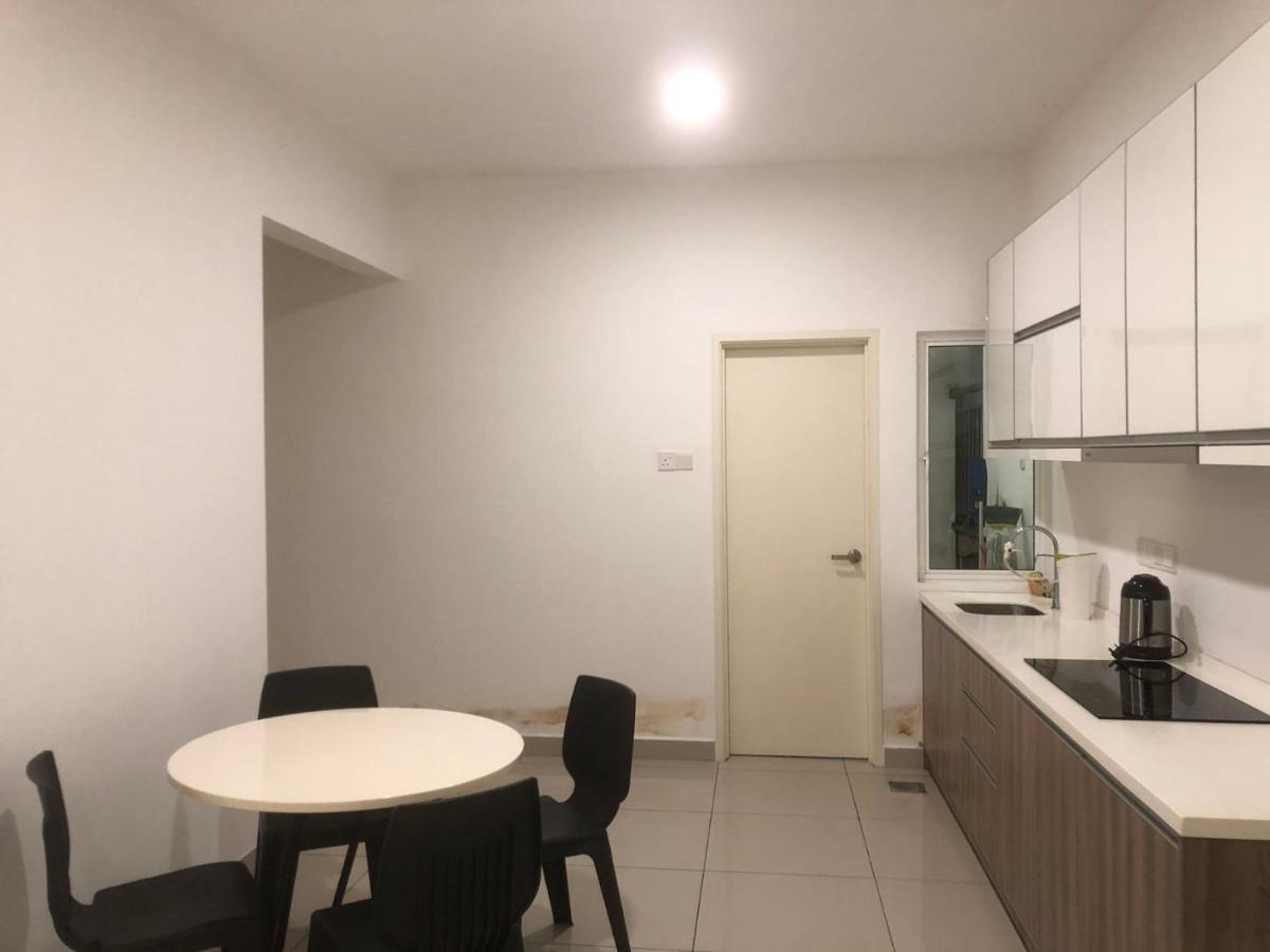 R&C Homestay 5 Ipoh Luaran gambar